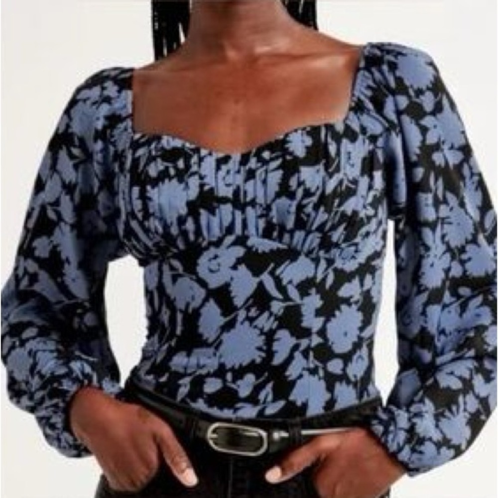 NWT Abercrombie & Fitch Floral Long Sleeve Blouse Small